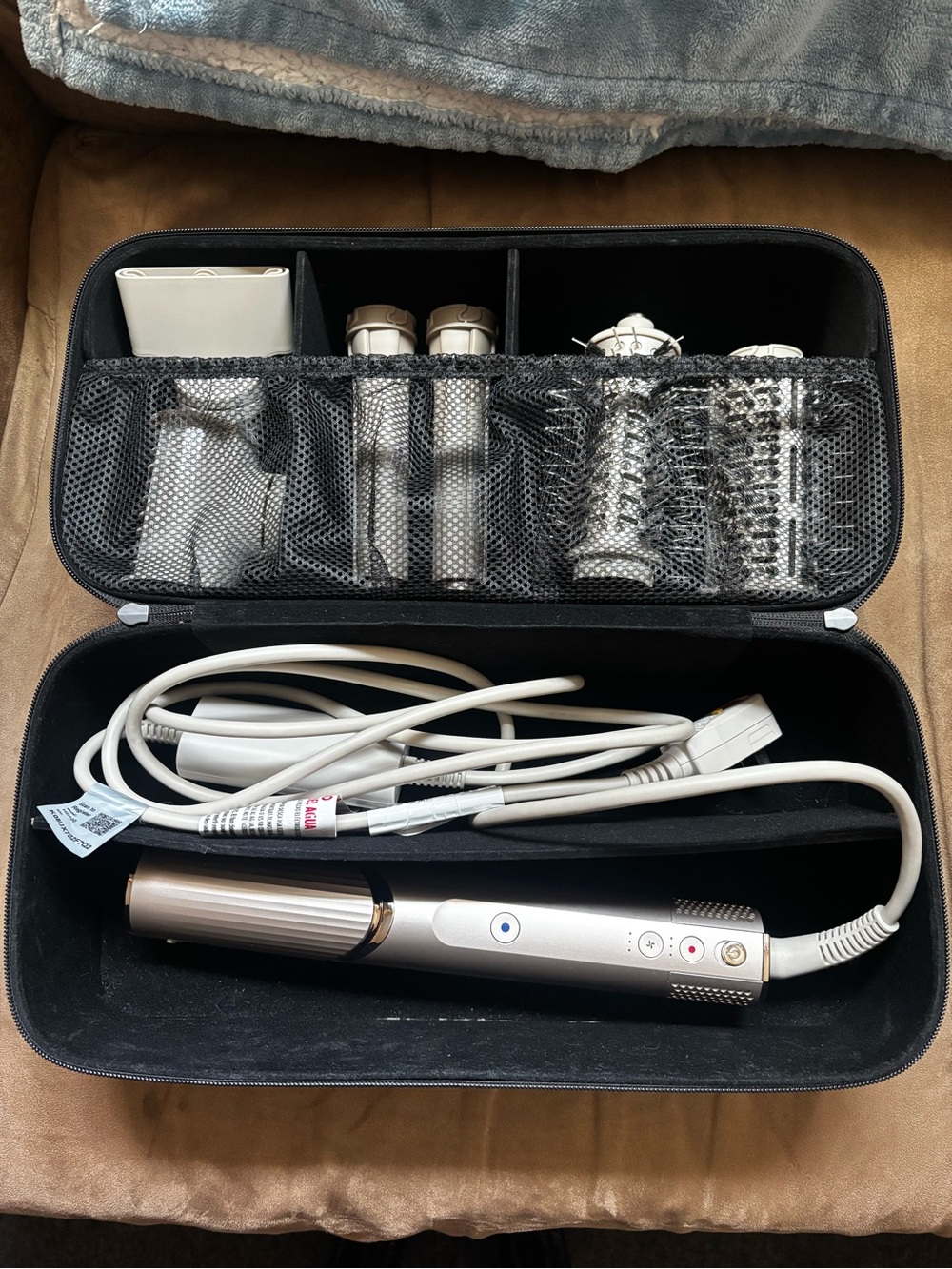 Shark Flex style with travel case and attachments